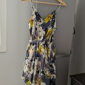 Jack By BB Dakota floral dress size 6